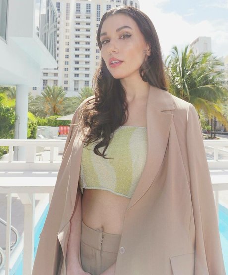 Grace Caroline Currey art pornstar image