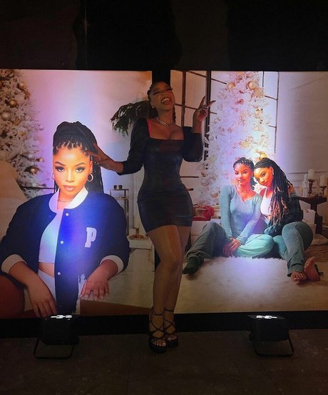 Chloe Bailey high quality pornstar pictures