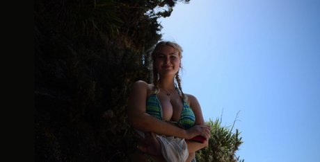 Chloe Bailey nudes star image