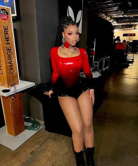 Chloe Bailey pornstar exclusive img