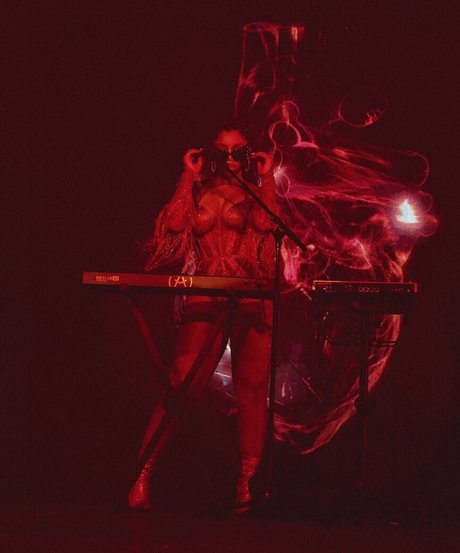 Chloe Bailey top pornstar pictures