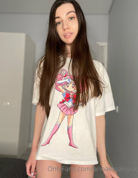 Petite Doll pornographic actress img