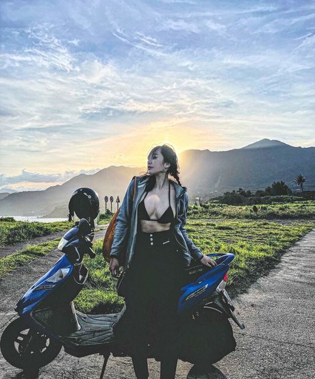 ggshacylin model art galleries