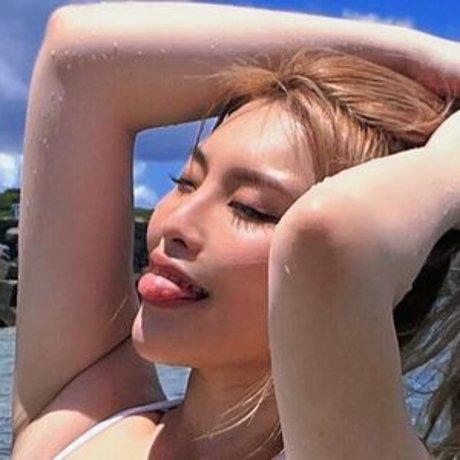 kitty2002102 model beautiful photos