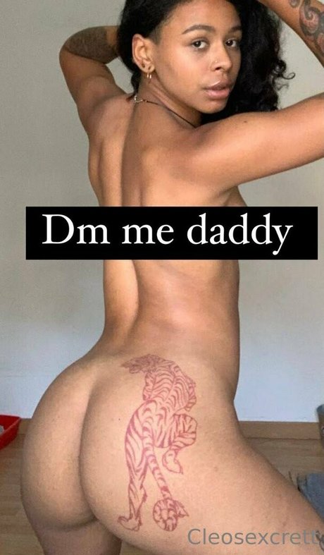 yourcleopathra naked pornstar image