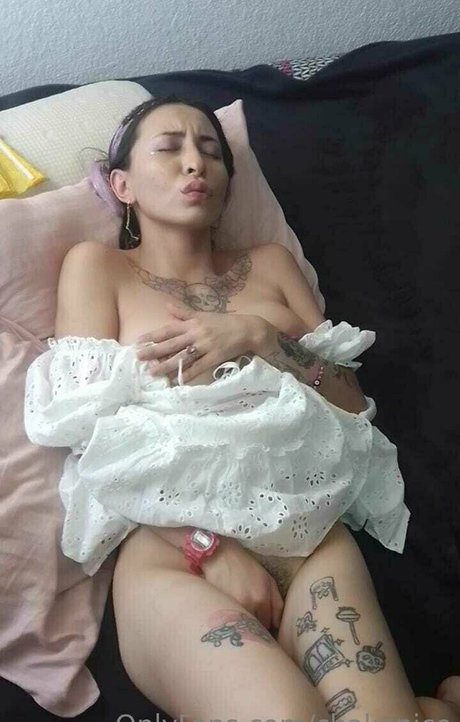 chakanice model sexy galleries