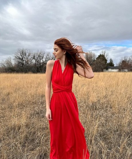 Sicily Rose model free img