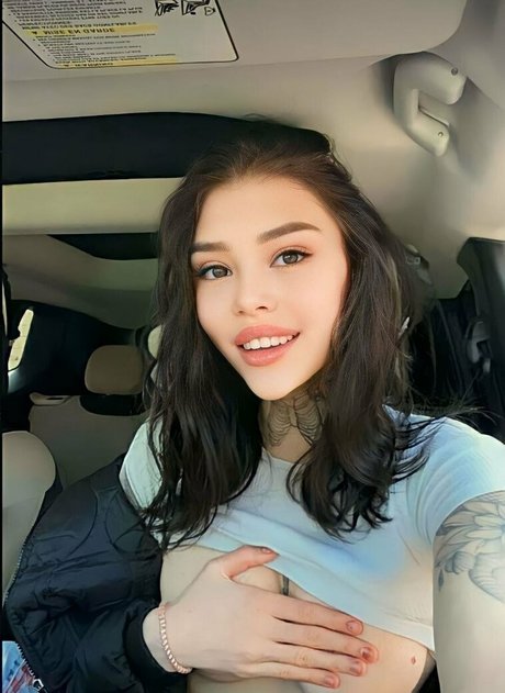 onlykrissty art model picture