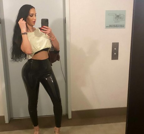 chubby fuck onlyfans erotic images