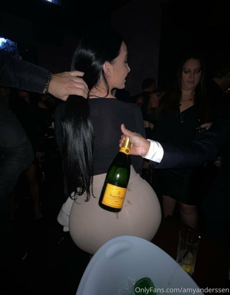 amyanderssen hot actress image