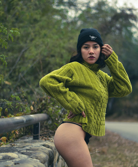 Yazmin Cabrera pornographic model pics