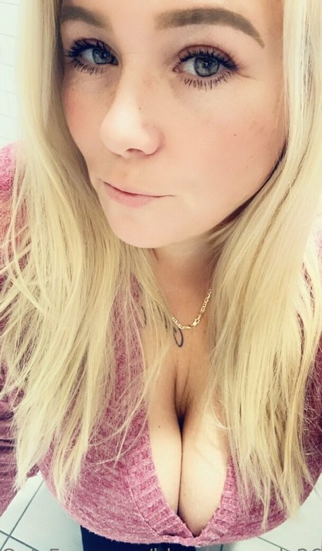 blondebrandy269 star perfect pic