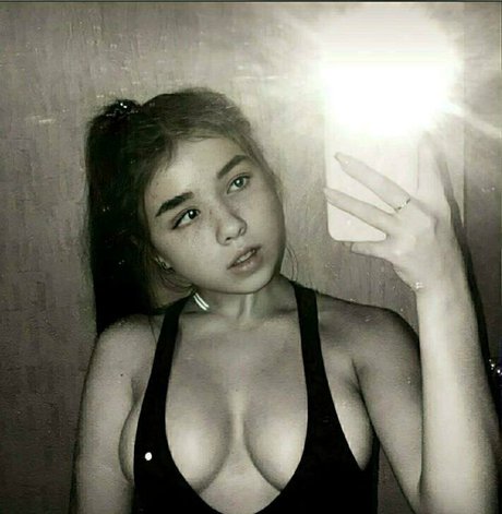 honney aly model perfect galleries