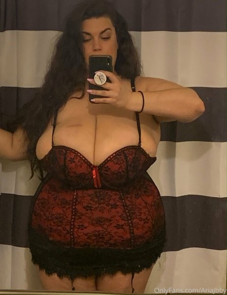 ariajane pornstar adult pic