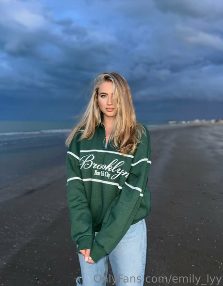 amateur chubby onlyfans sexy images