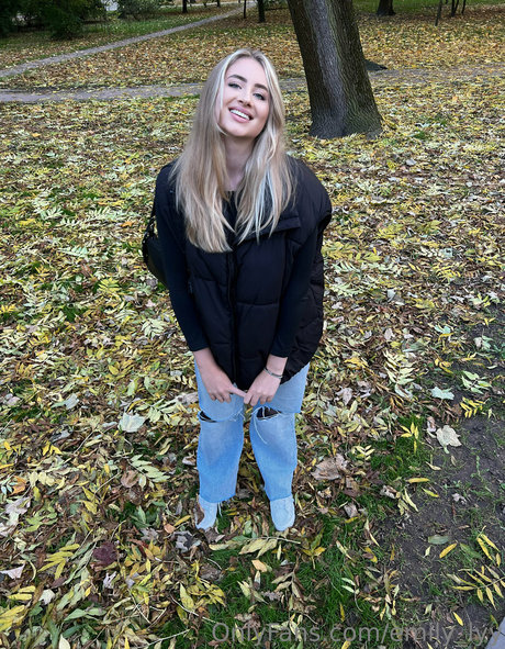 emily lyy porn actress photos