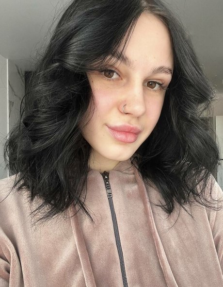 adelebee sex star archive