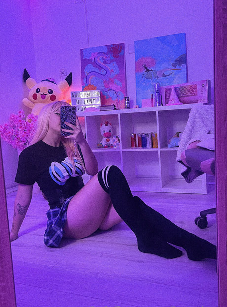 ninnauwu hot model images