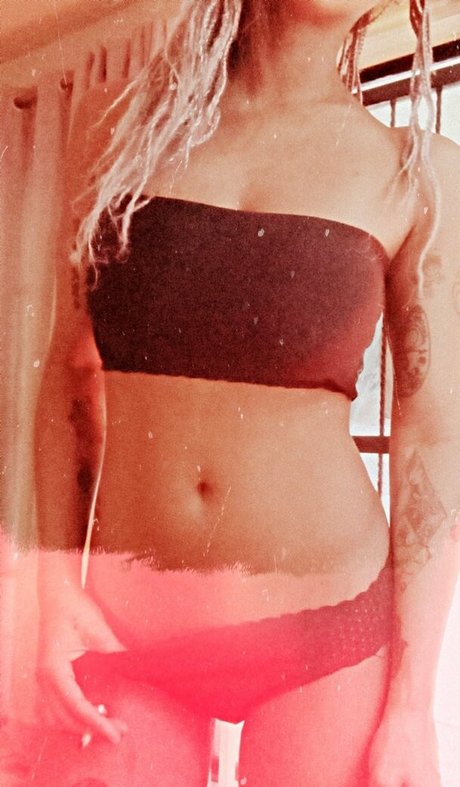 sourmoonstone naked pornstar pic