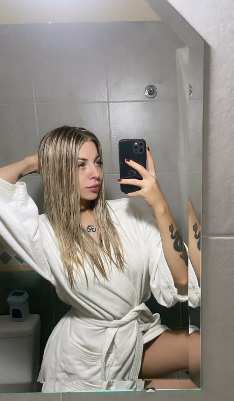 emmagarciaa porn actress photo