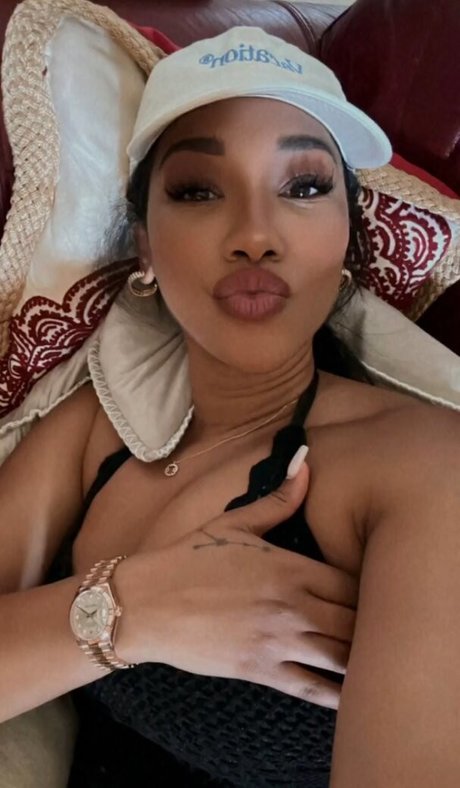 Candice Patton model xxx images