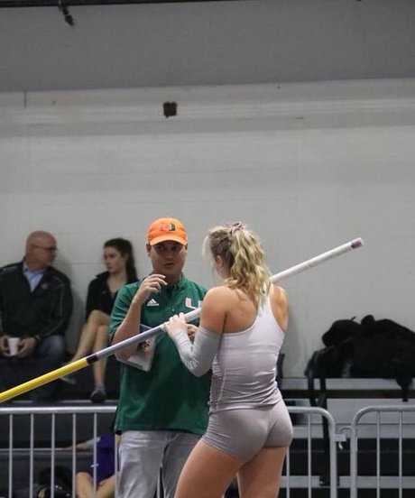 Molly Caudery model perfect pictures