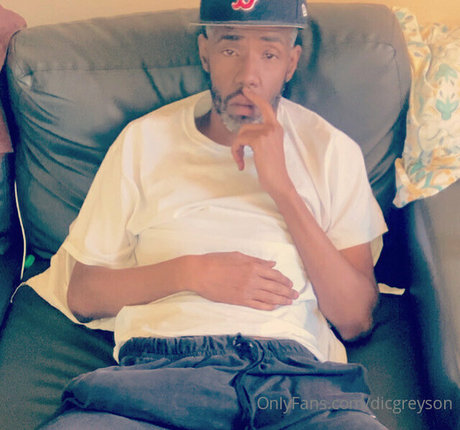 dicgreyson naked pornstar pictures