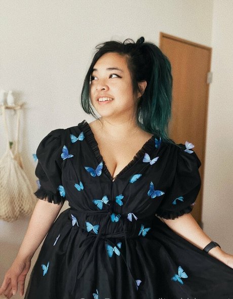 itsakidearest model nudes photos