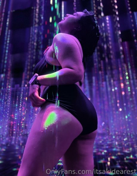 itsakidearest sexy star pics