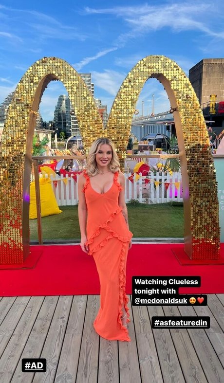 Helen Flanagan perfect pornstar img