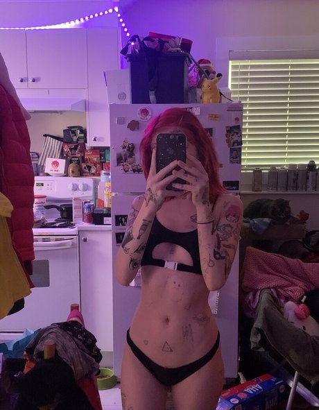 ilovelilsaku xxx model galleries