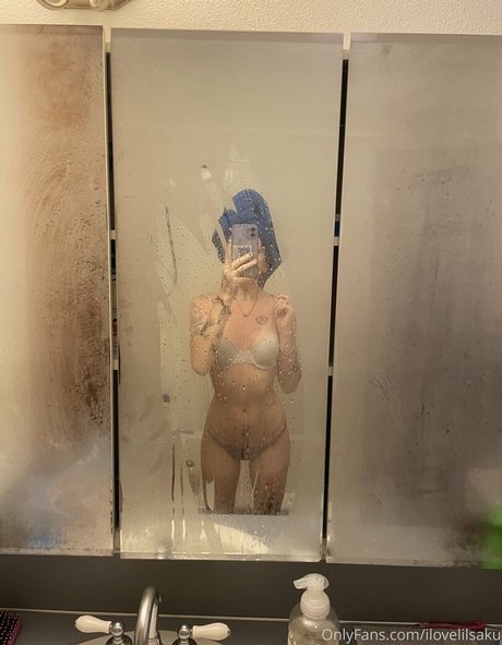 ilovelilsaku hot pornstar pics