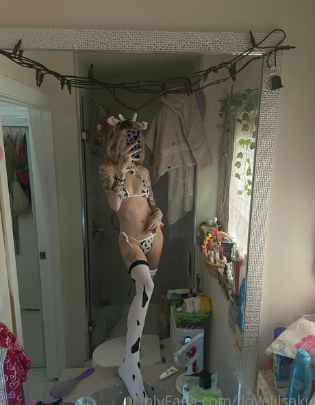 ilovelilsaku pornstar hd images