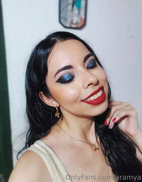 aramya star hd photos