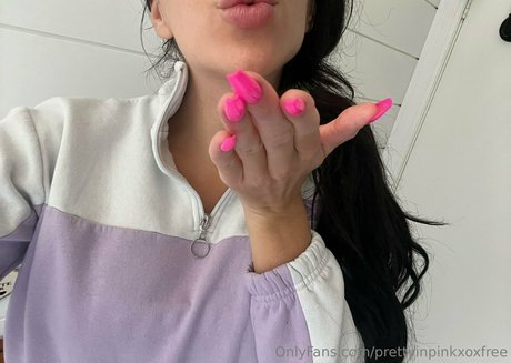 prettyinpinkxoxfree model top photos