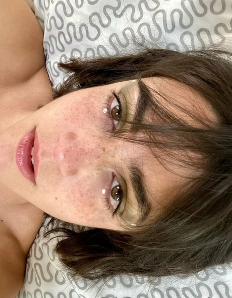 aryafaye star gallery