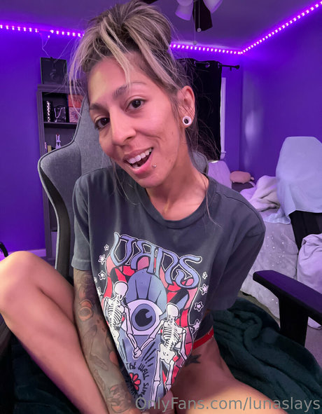 lunaslays pornstar sexy image