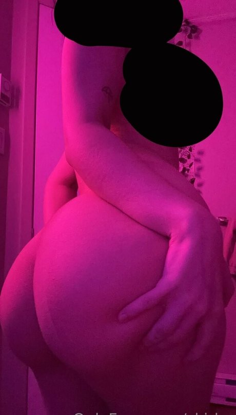 skirby model top img