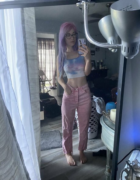 MorganLeFoy star pornographic image