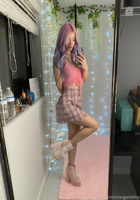 exclusive onlyfans naked photo