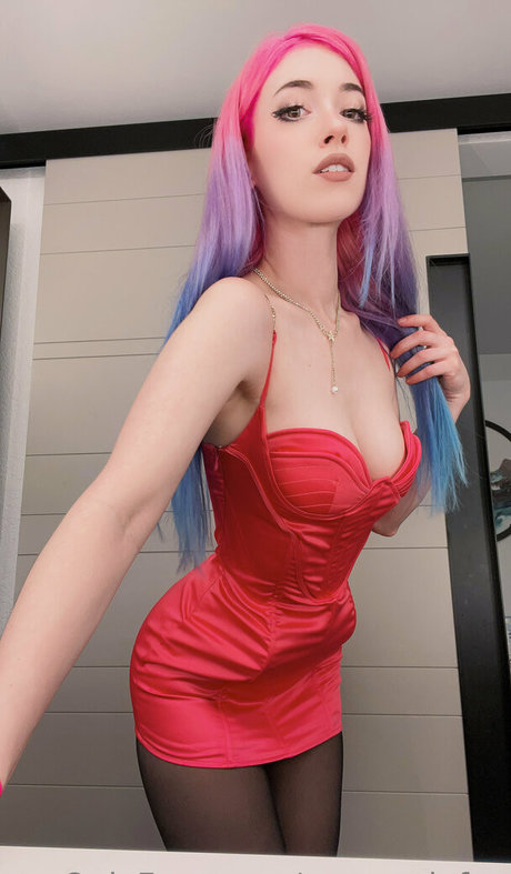 MorganLeFoy pornstar adult pics