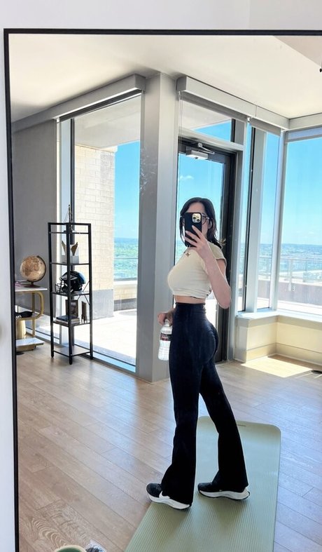 Sonia Ferraro model nude gallery