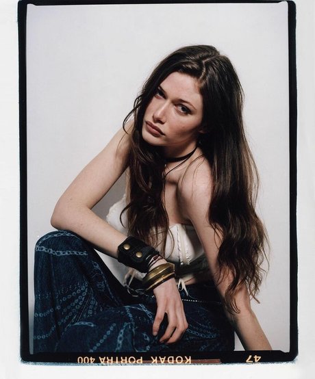 Pudderfly nude model photos