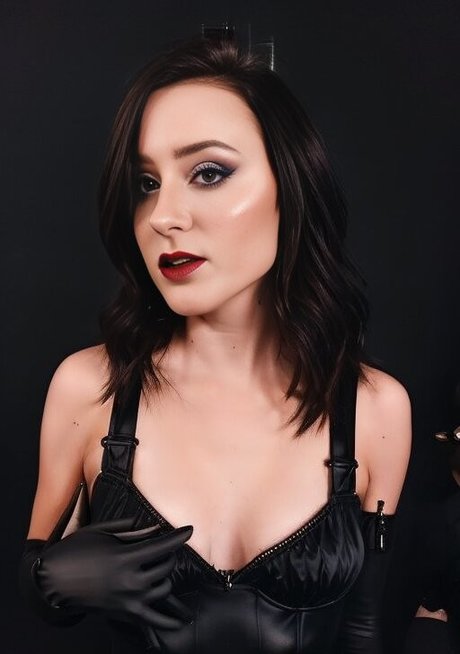 skinny brunette onlyfans sex galleries