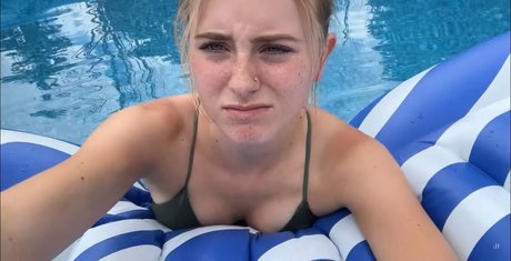 Audra Miller star nude picture