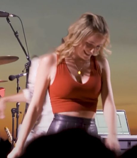 Audra Miller sexy star pictures