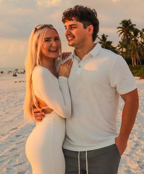 Funsizedkate free model pictures