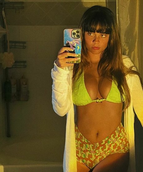 Grace Coffey model nice galleries