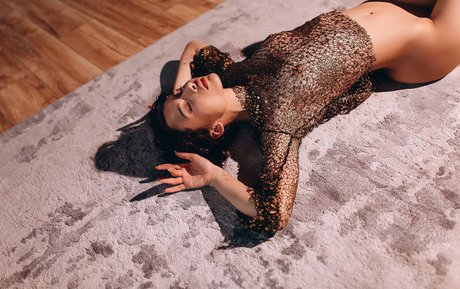 Nikol Beylik hd star pictures