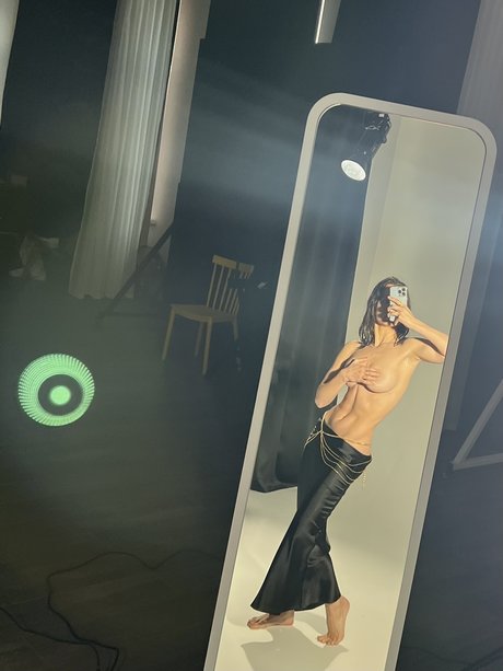 Toma Efremova model best pic